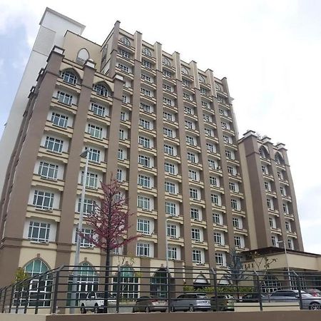 Risqi Apartment 2 Bedroom Wakaf Che Yeh Kota Bahru Luaran gambar