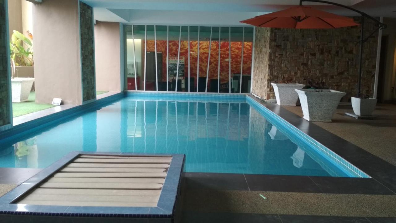 Risqi Apartment 2 Bedroom Wakaf Che Yeh Kota Bahru Luaran gambar