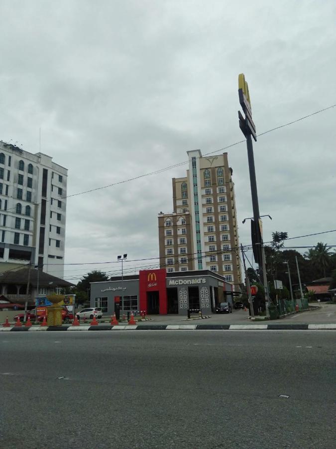 Risqi Apartment 2 Bedroom Wakaf Che Yeh Kota Bahru Luaran gambar