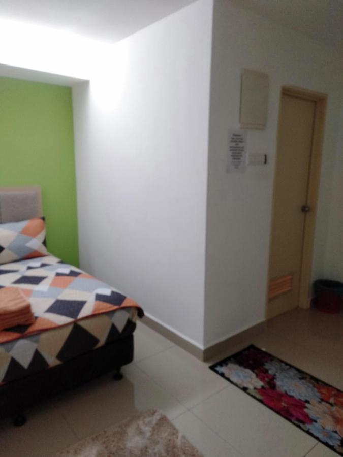 Risqi Apartment 2 Bedroom Wakaf Che Yeh Kota Bahru Luaran gambar