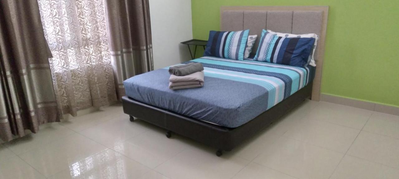 Risqi Apartment 2 Bedroom Wakaf Che Yeh Kota Bahru Luaran gambar