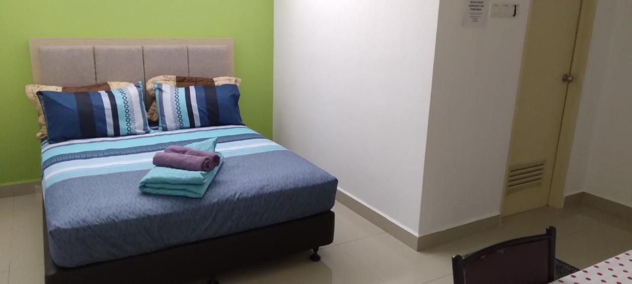 Risqi Apartment 2 Bedroom Wakaf Che Yeh Kota Bahru Luaran gambar