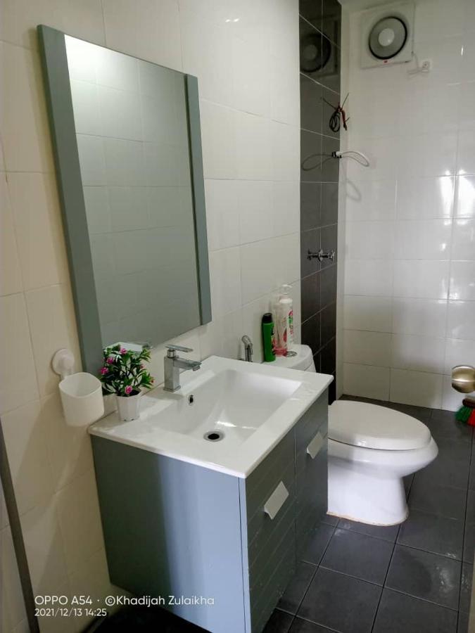 Risqi Apartment 2 Bedroom Wakaf Che Yeh Kota Bahru Luaran gambar